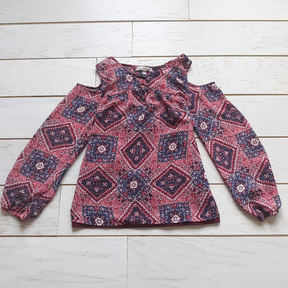 Long sleeve blue pink cold shoulder top